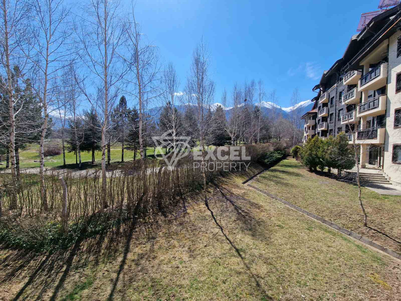 Spacious apartment with a view of Pirin mountain