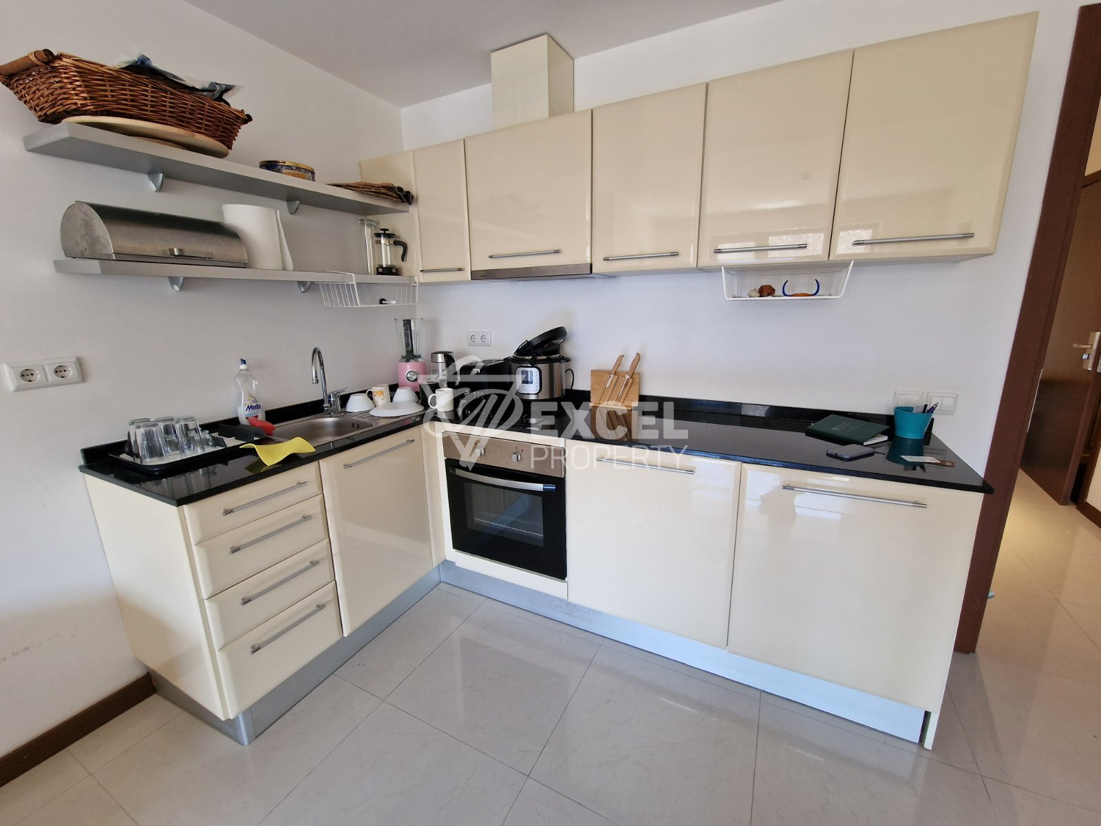 Spacious apartment with a view of Pirin mountain