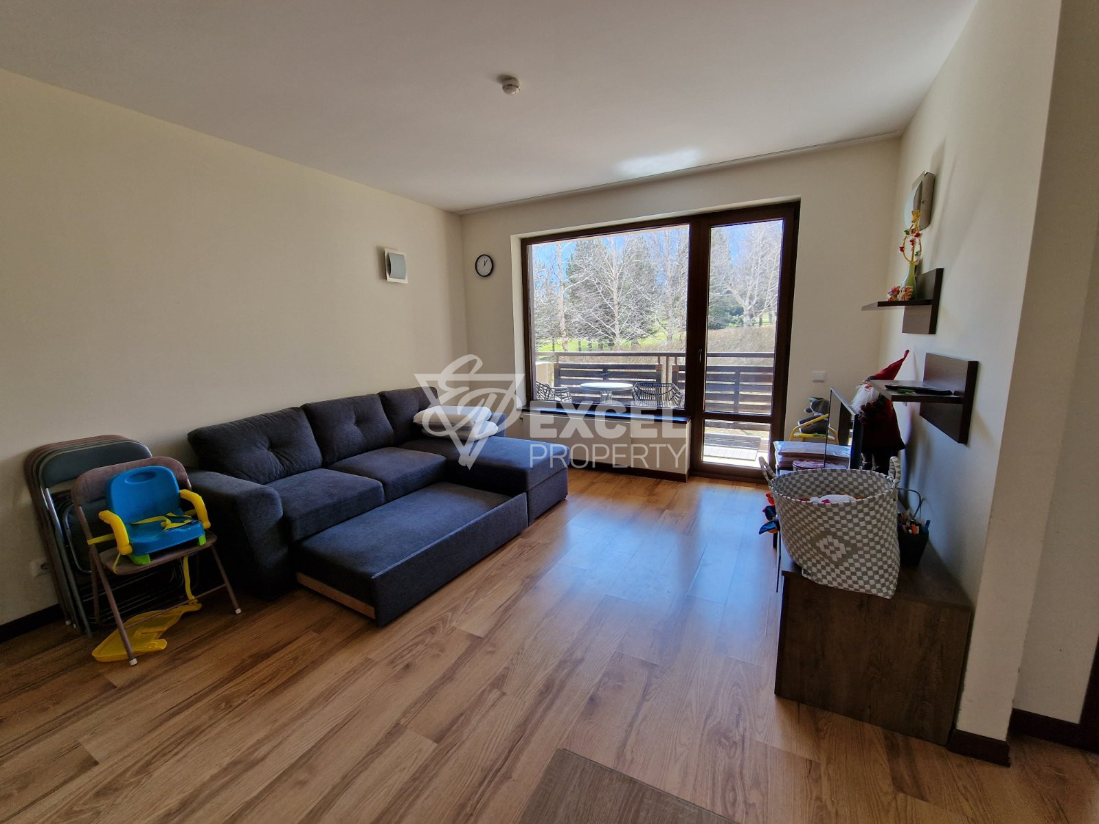 Spacious apartment with a view of Pirin mountain