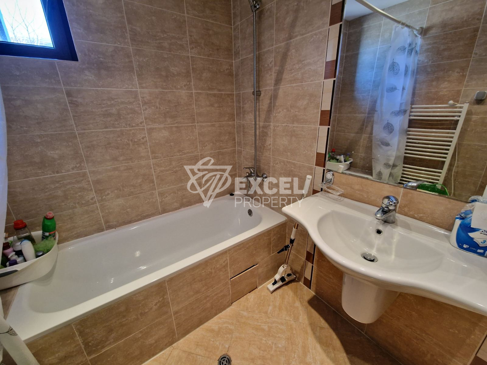 Spacious apartment with a view of Pirin mountain