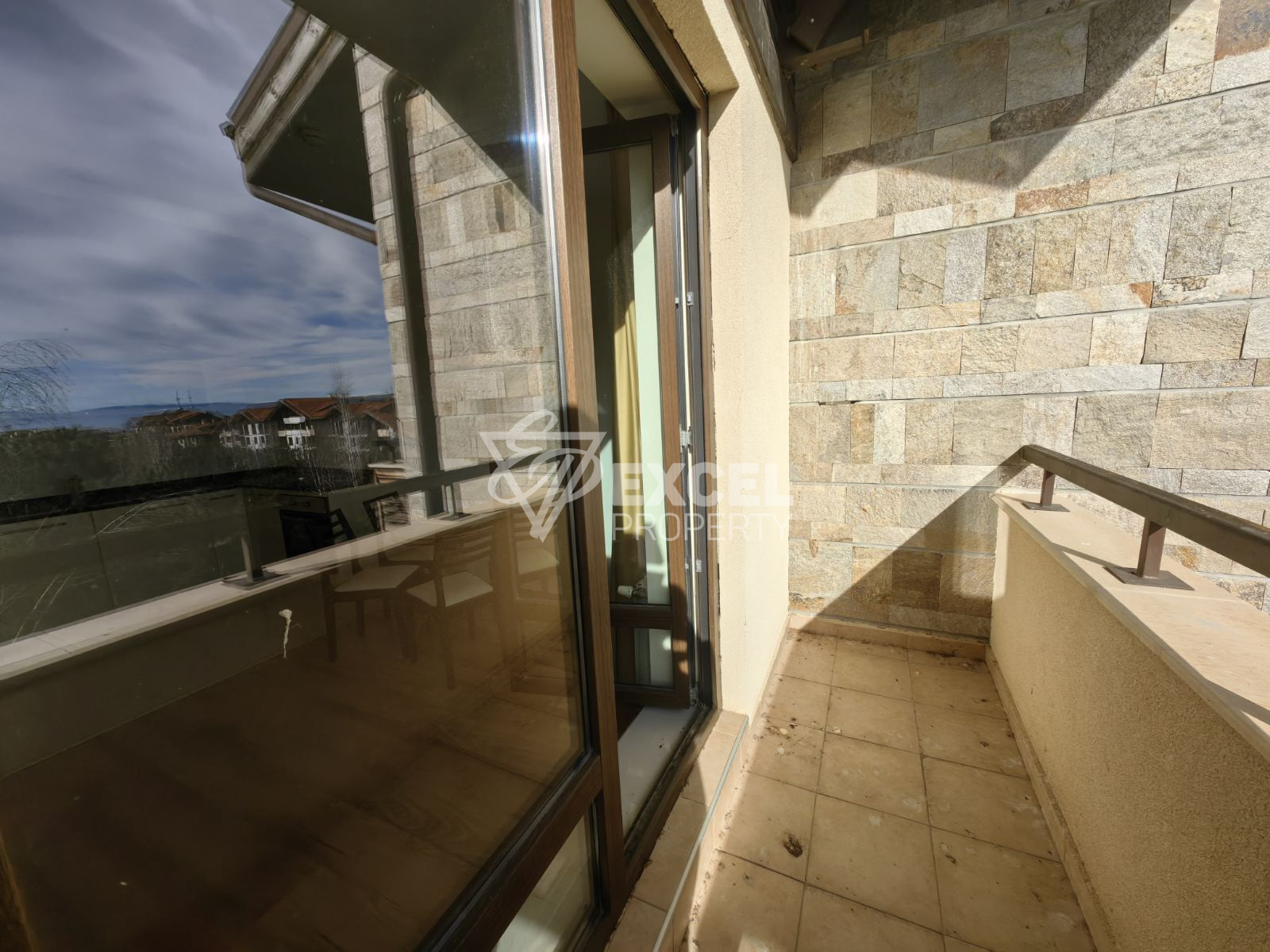 Excellent offer for sale: Spacious maisonette apartment in a year-round complex