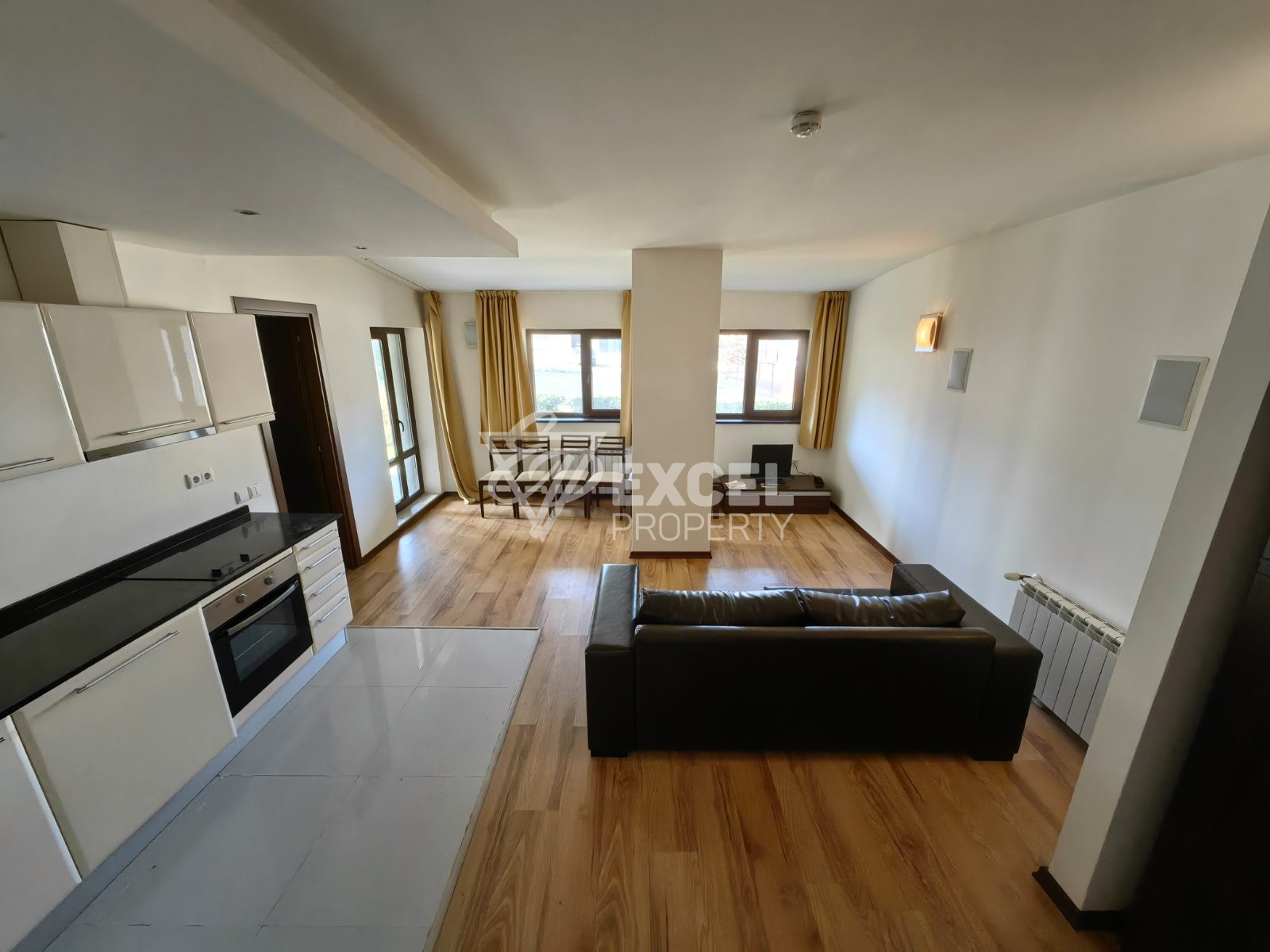 Spacious maisonette with own entrance on the ground floor