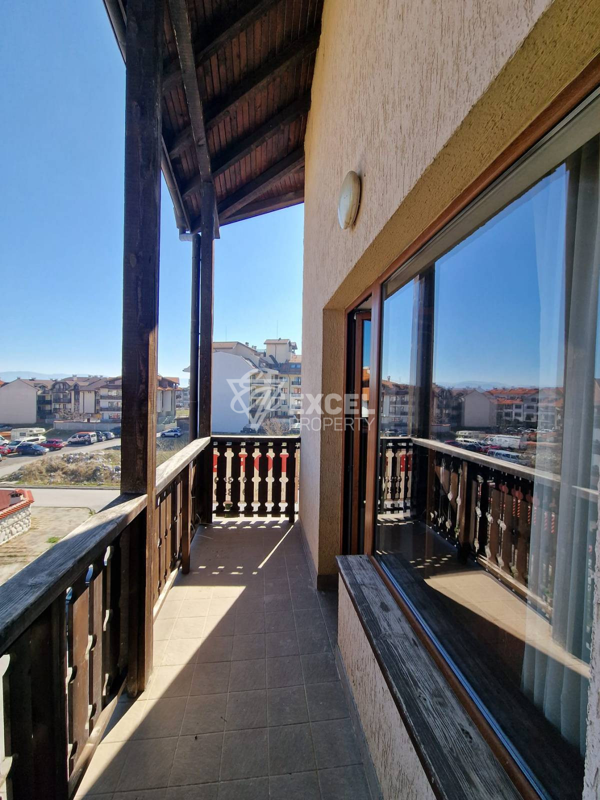 One-bedroom apartment 300m from the Gondola with a low maintenance fee!