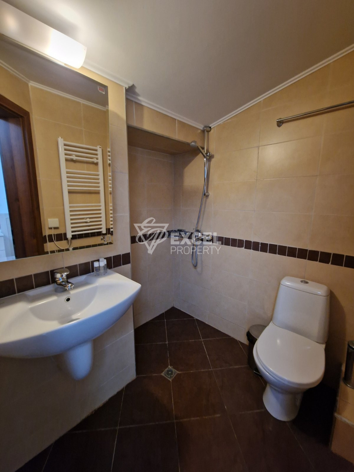 South-west apartment with three bedrooms and a captivating view of the peaks of the Pirin Mountains