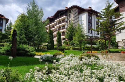 Two bedroom apartment with stunning Rila views in Winslow Infinity