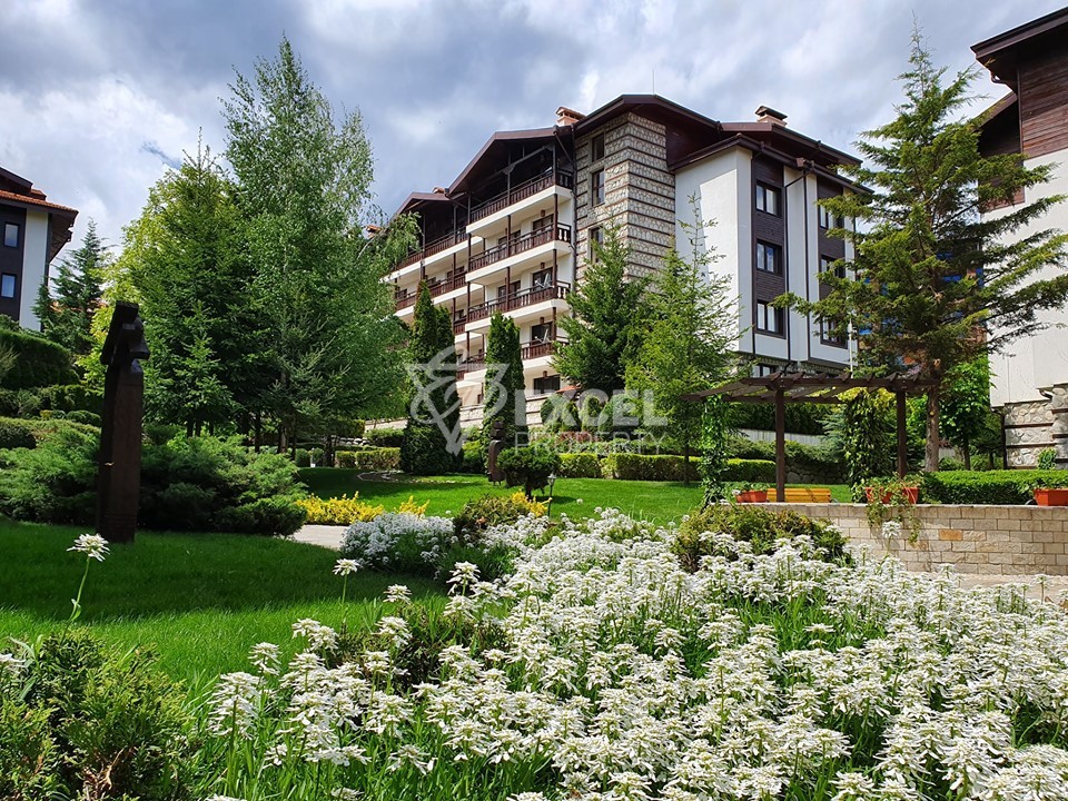 South-west apartment with three bedrooms and a captivating view of the peaks of the Pirin Mountains