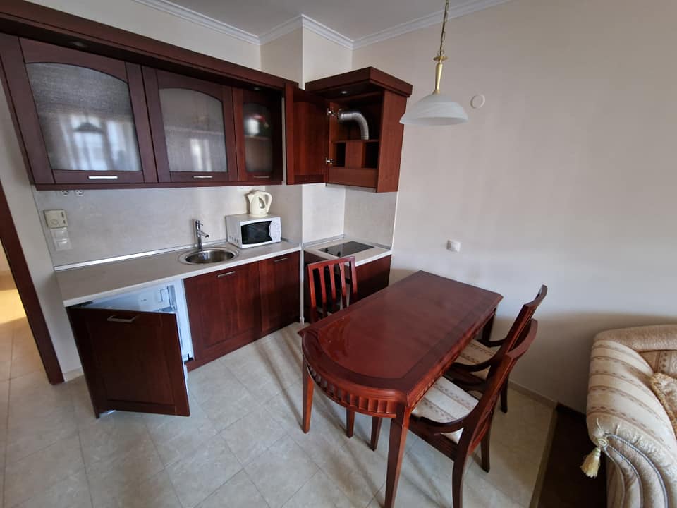 Spacious furnished one bedroom apartment 200 meters from the Gondola in Bansko