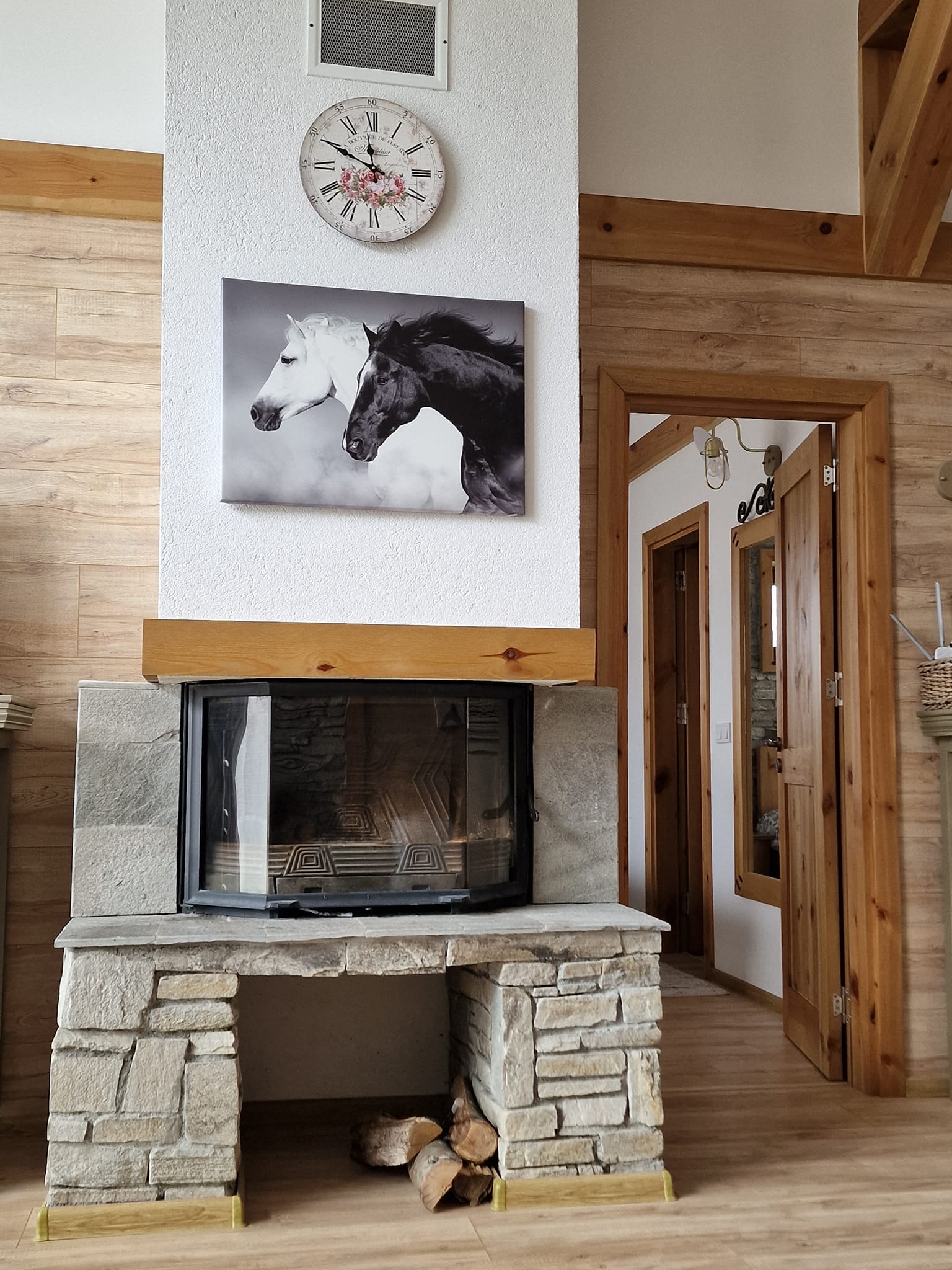 Alpine house with three bedrooms and a yard for sale next to Pirin Golf, Razlog