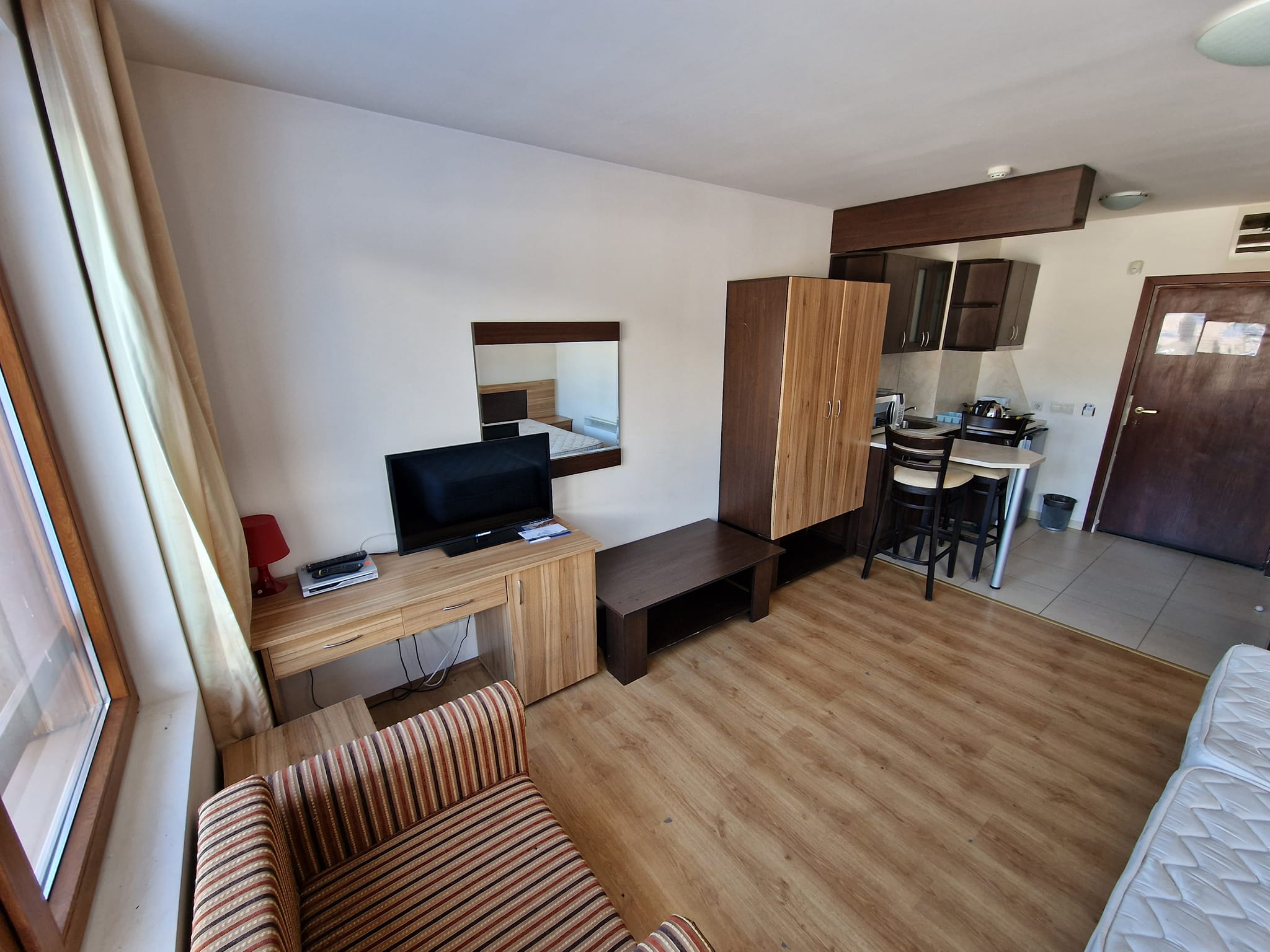 Spacious studio with frontal views of the Pirin Mountains, good price!