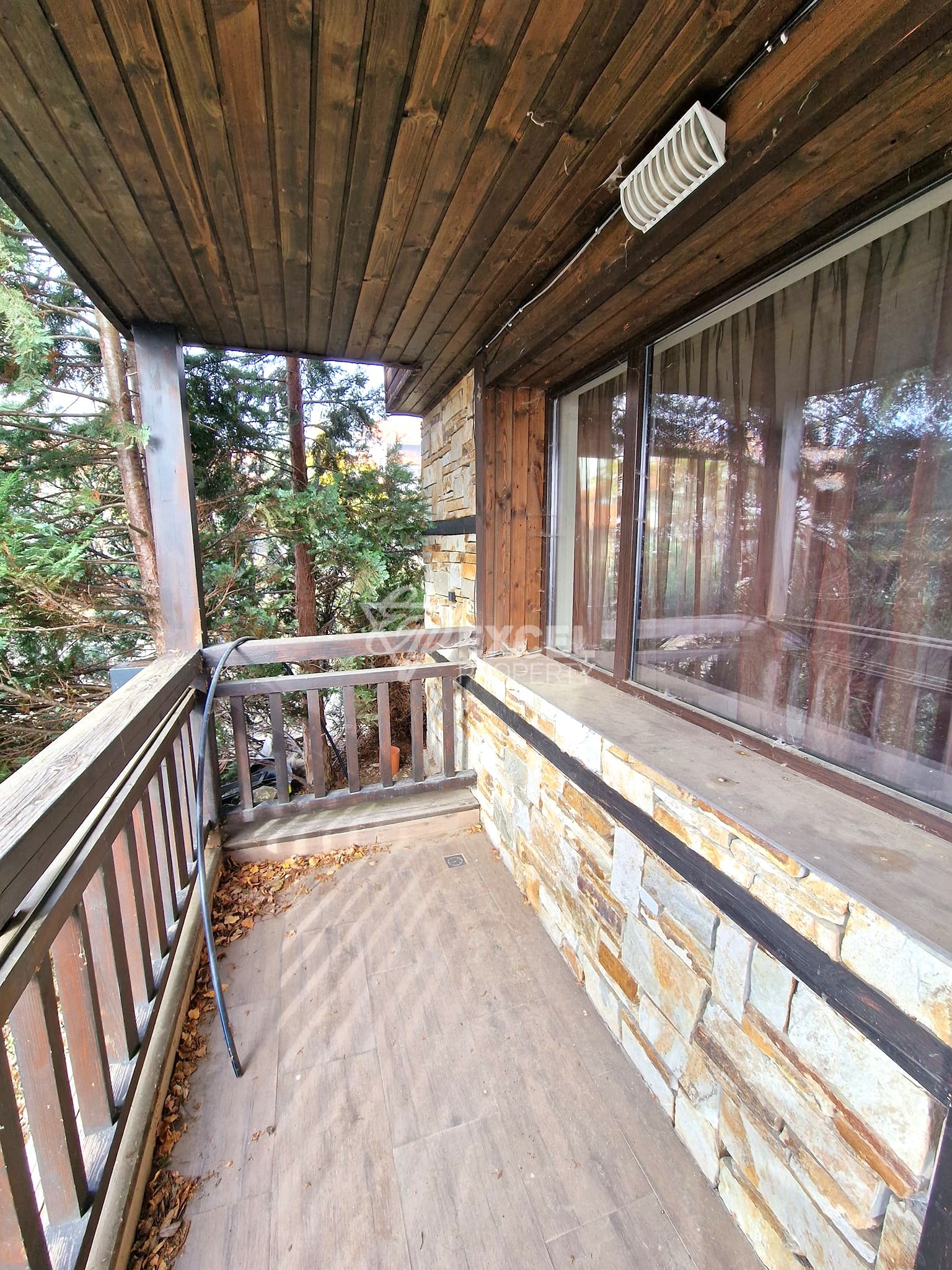 One-bedroom apartment between Bansko and the village of Banya