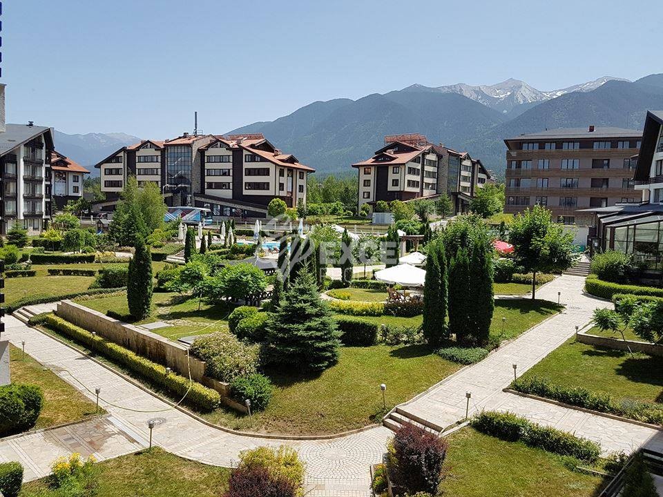 Small one-bedroom apartment for sale in the year-round complex Aspen Golf, Razlog