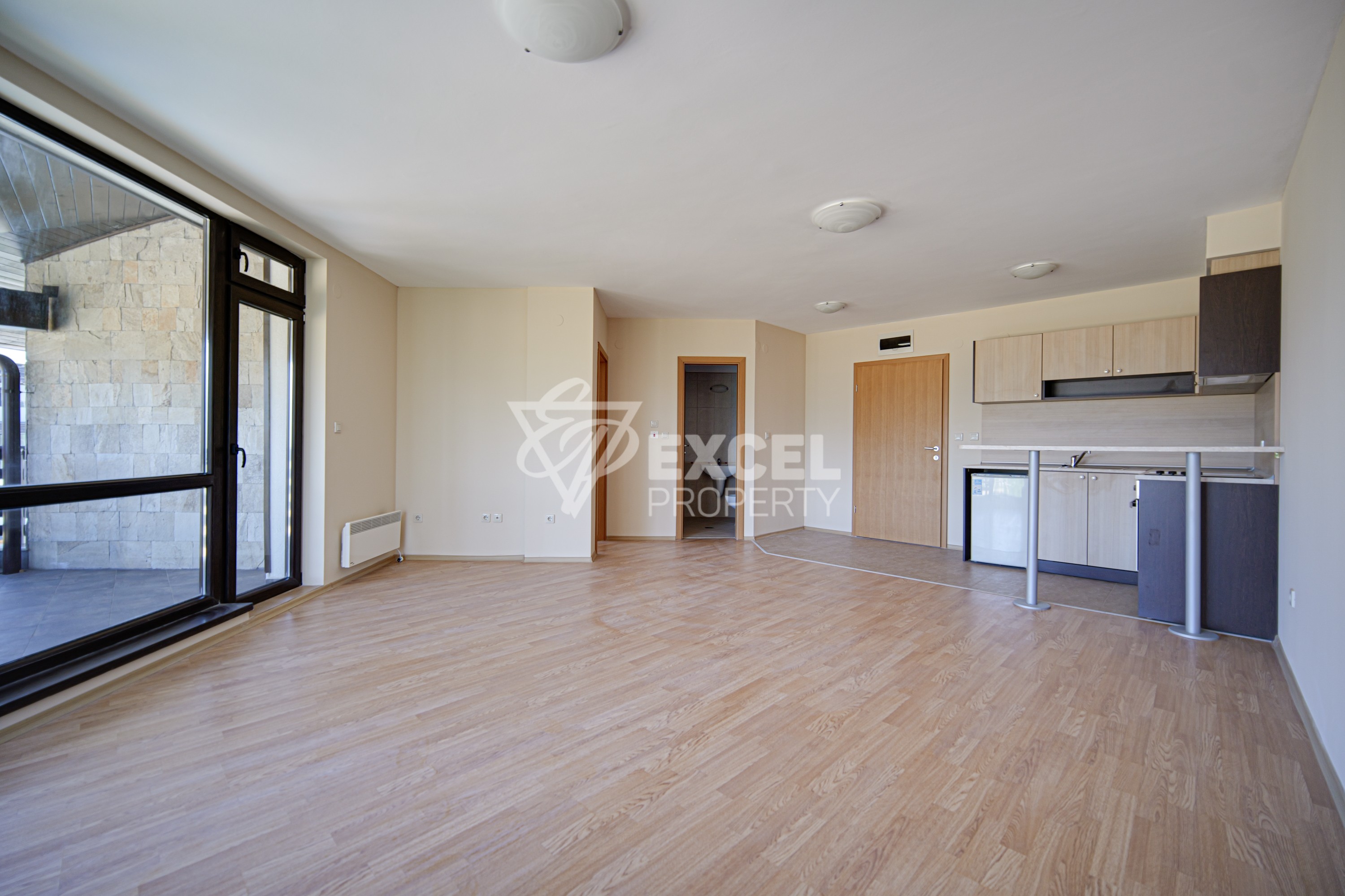 Spacious one bedroom apartment for sale in the Aspen Suites complex next to Pirin Golf