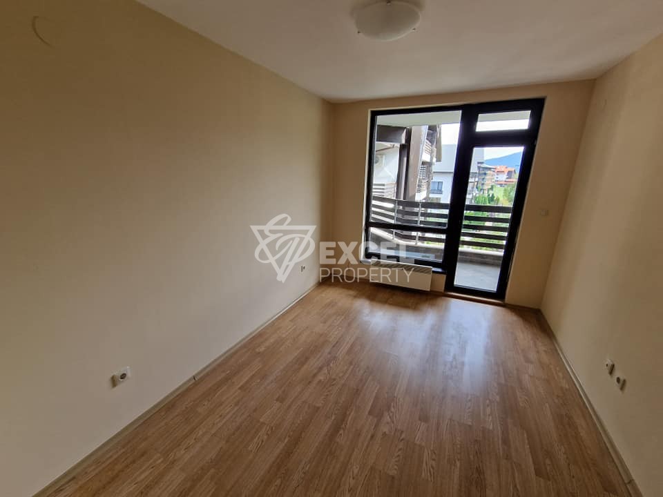 South Two bedroom apartment for sale in the Aspen Suites complex, Razlog area