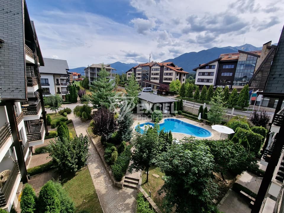 South Two bedroom apartment for sale in the Aspen Suites complex, Razlog area