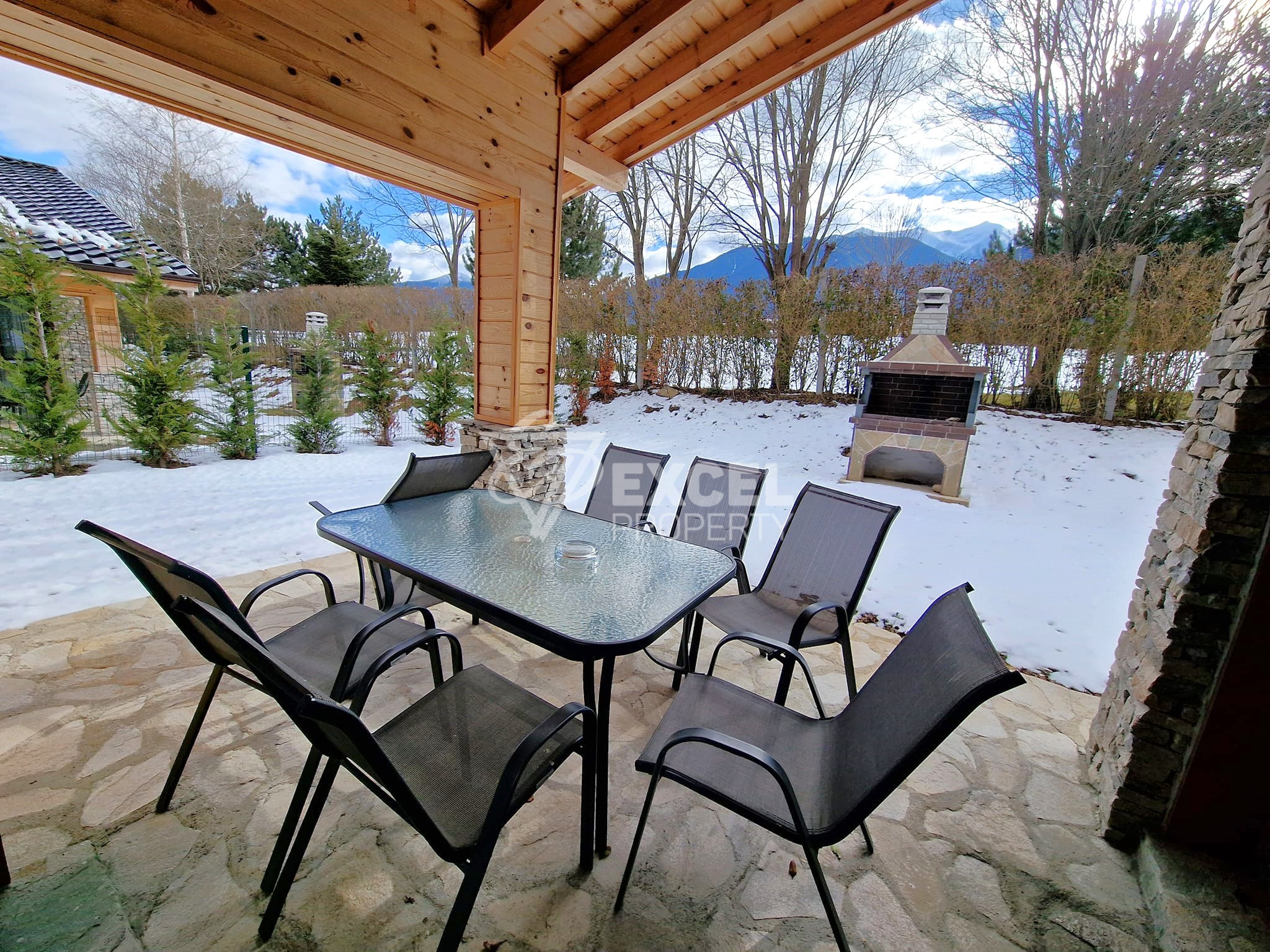 Modern one-story house in Alpine style in a gated complex next to Pirin Golf, Razlog region
