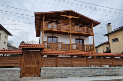Renovated three-story house with a large yard for sale in the village of Banya, Bansko region