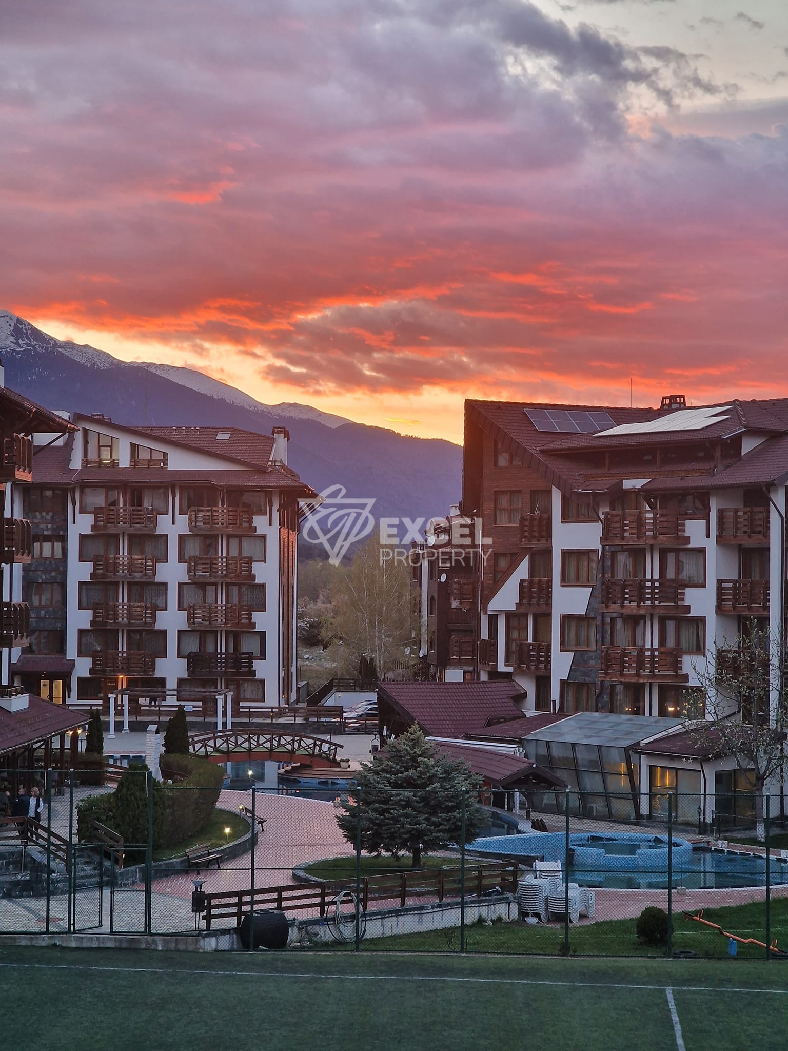 For rent: One-bedroom apartment with pool view in Belvedere Holiday Club, Bansko
