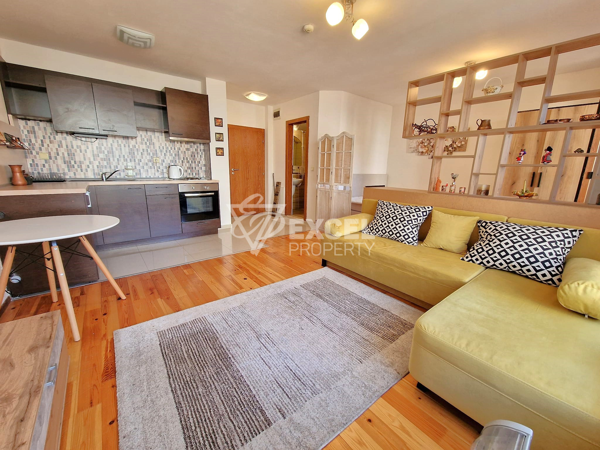 Affordable studio with east facing terrace in a building with low maintenance fee for sale in Bansko