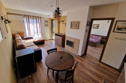 Spacious one bedroom apartment with fireplace and low maintenance fee for sale