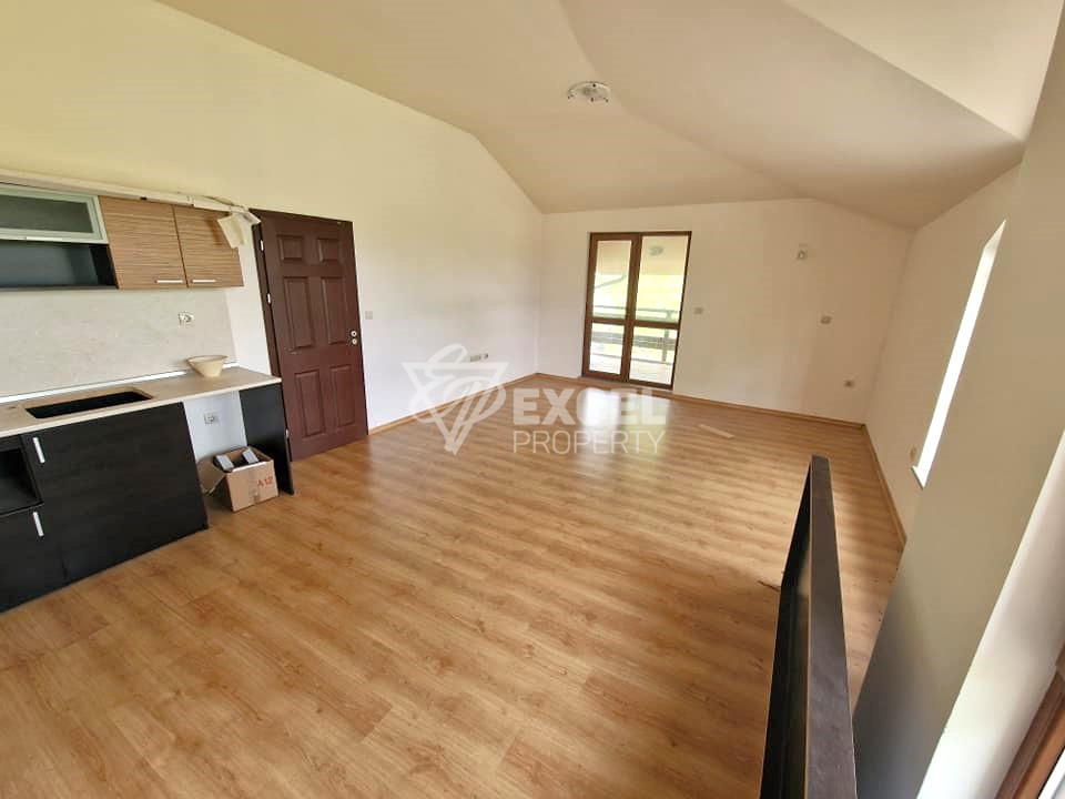 Spacious one bedroom apartment for sale in Green Wood, Razlog