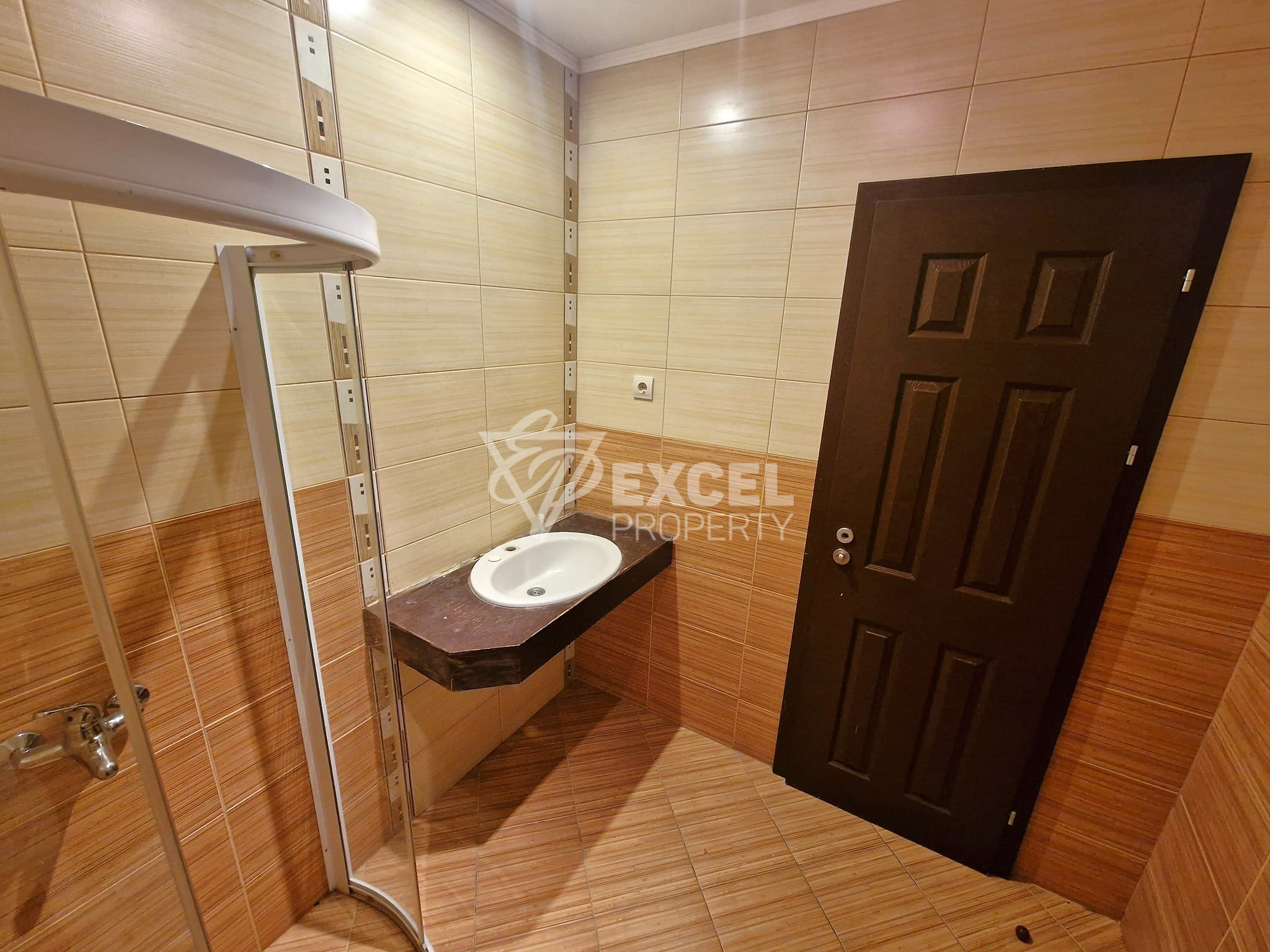 Spacious one bedroom apartment for sale in Green Wood, Razlog