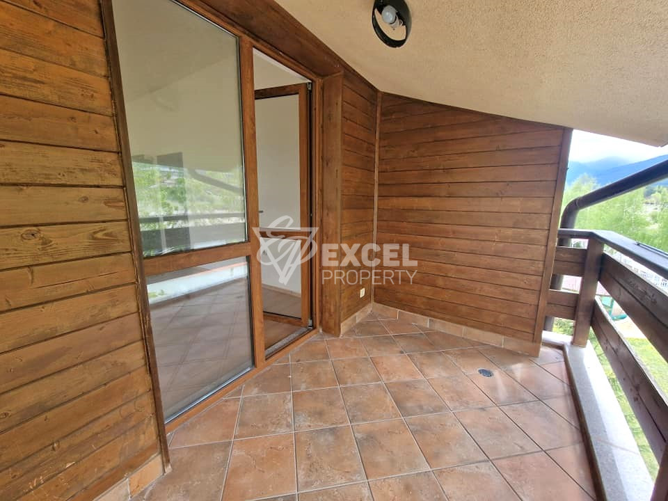 Spacious one bedroom apartment for sale in Green Wood, Razlog