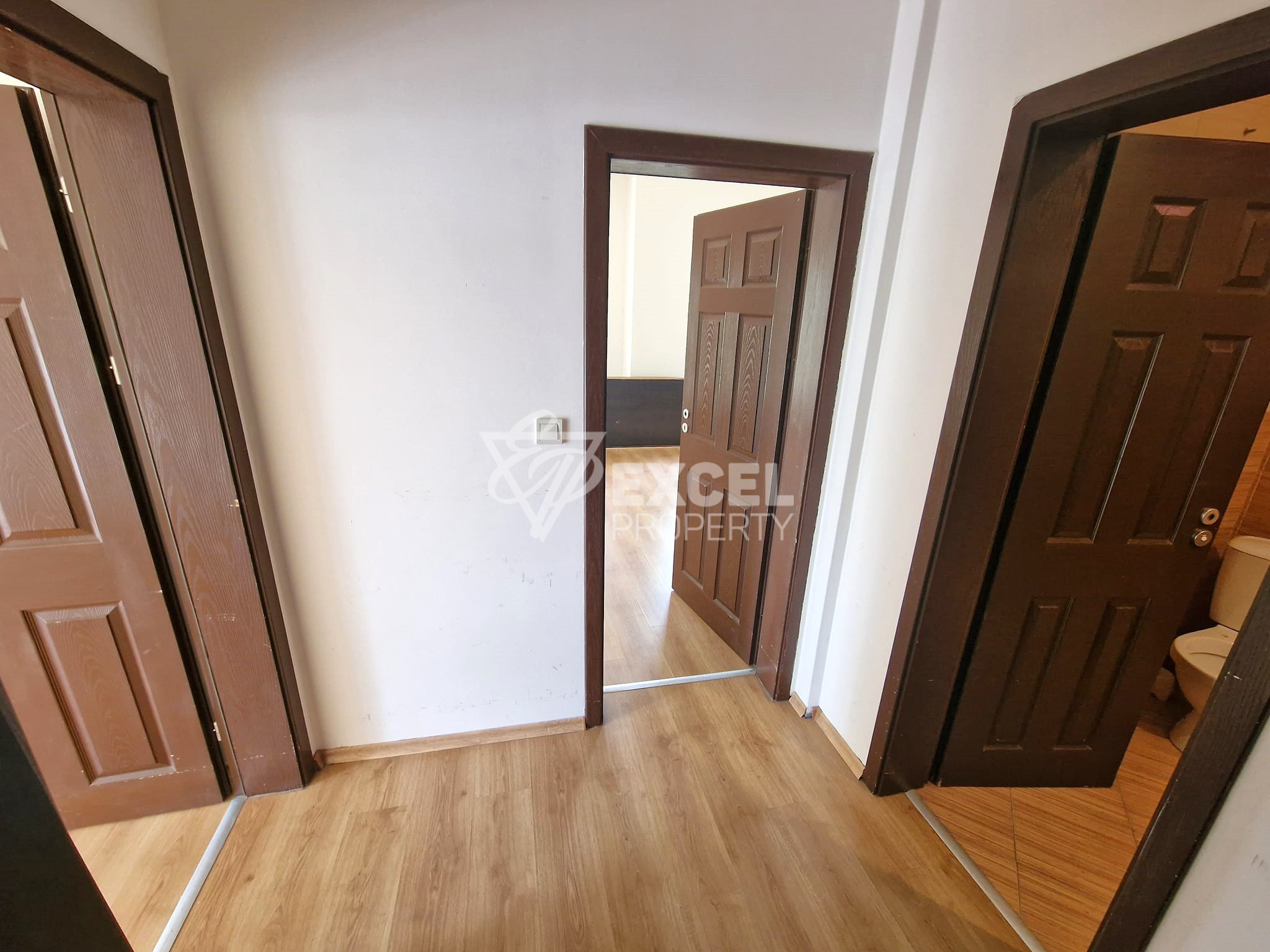 Spacious one bedroom apartment for sale in Green Wood, Razlog