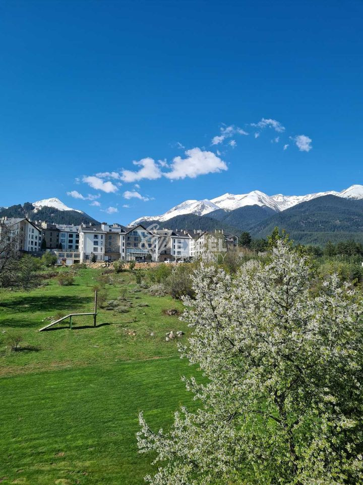 Bansko: Studio for sale in one of the best year-round complexes in Bansko – Green Life Ski and Spa