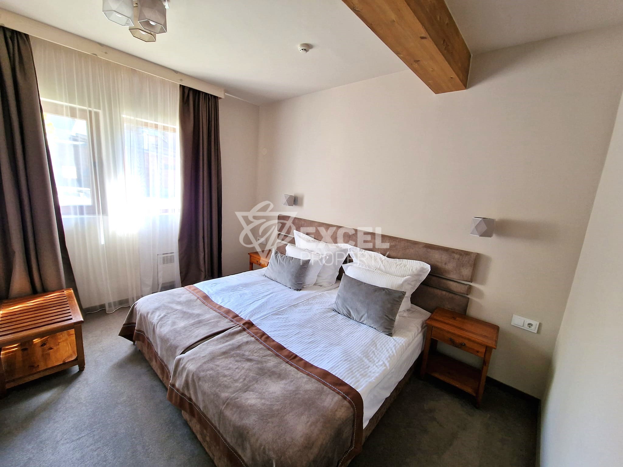 4 bedroom house with adjoining yard for sale in Katarino SPA, Razlog area