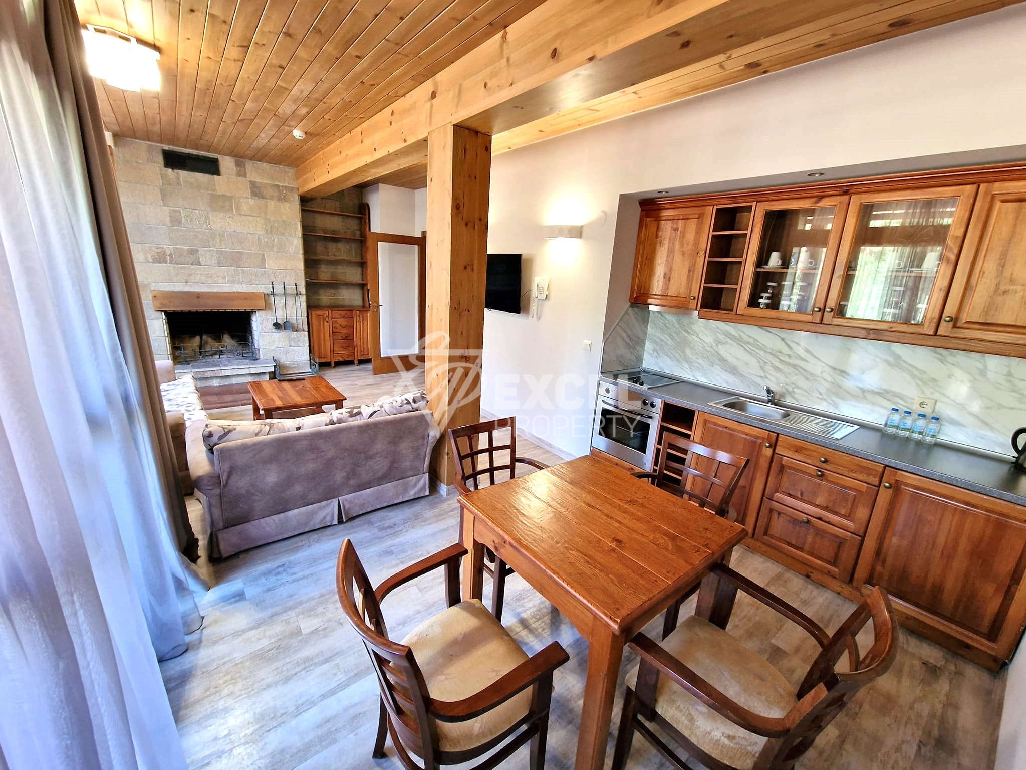 4 bedroom house with adjoining yard for sale in Katarino SPA, Razlog area