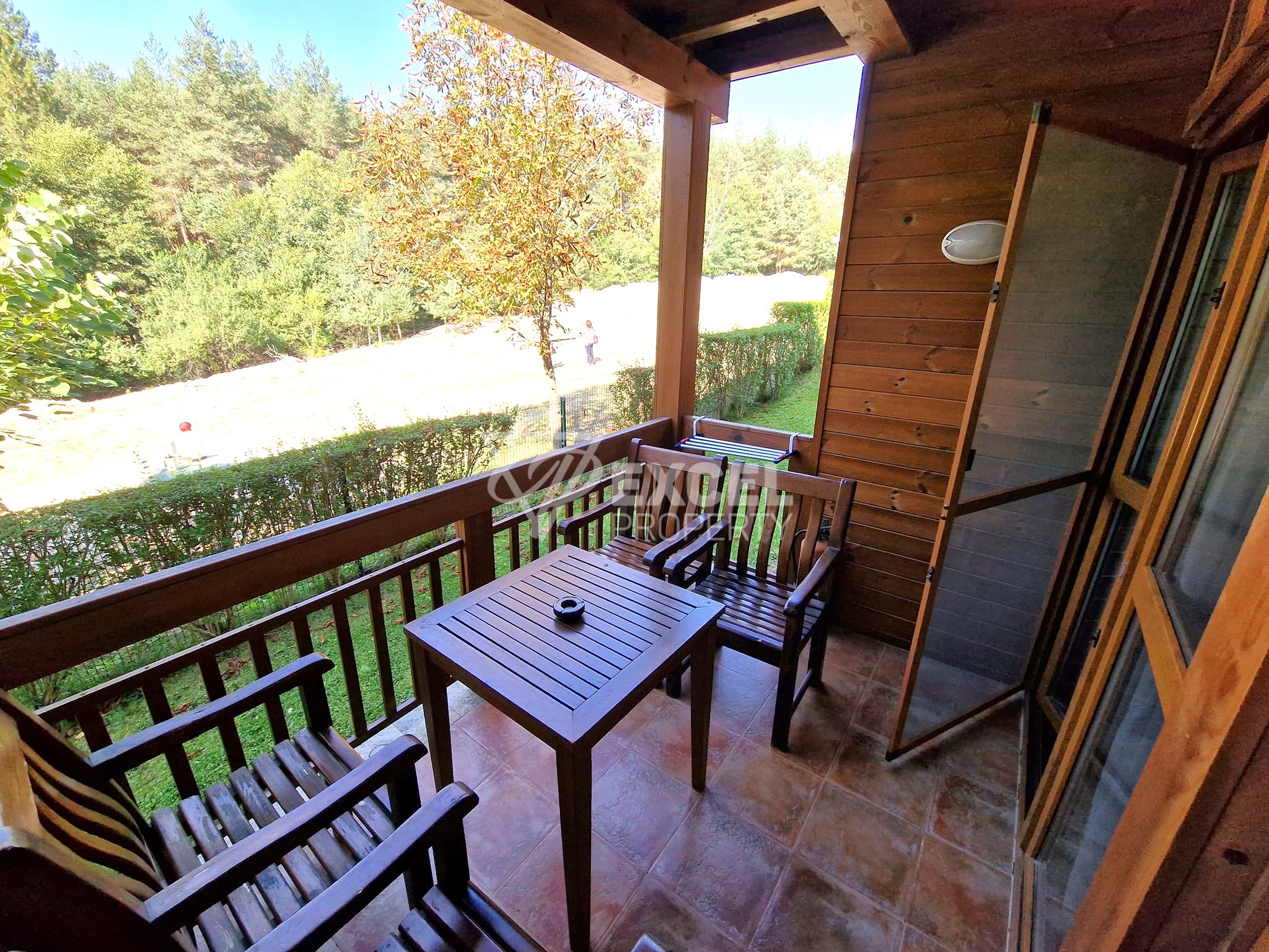 4 bedroom house with adjoining yard for sale in Katarino SPA, Razlog area