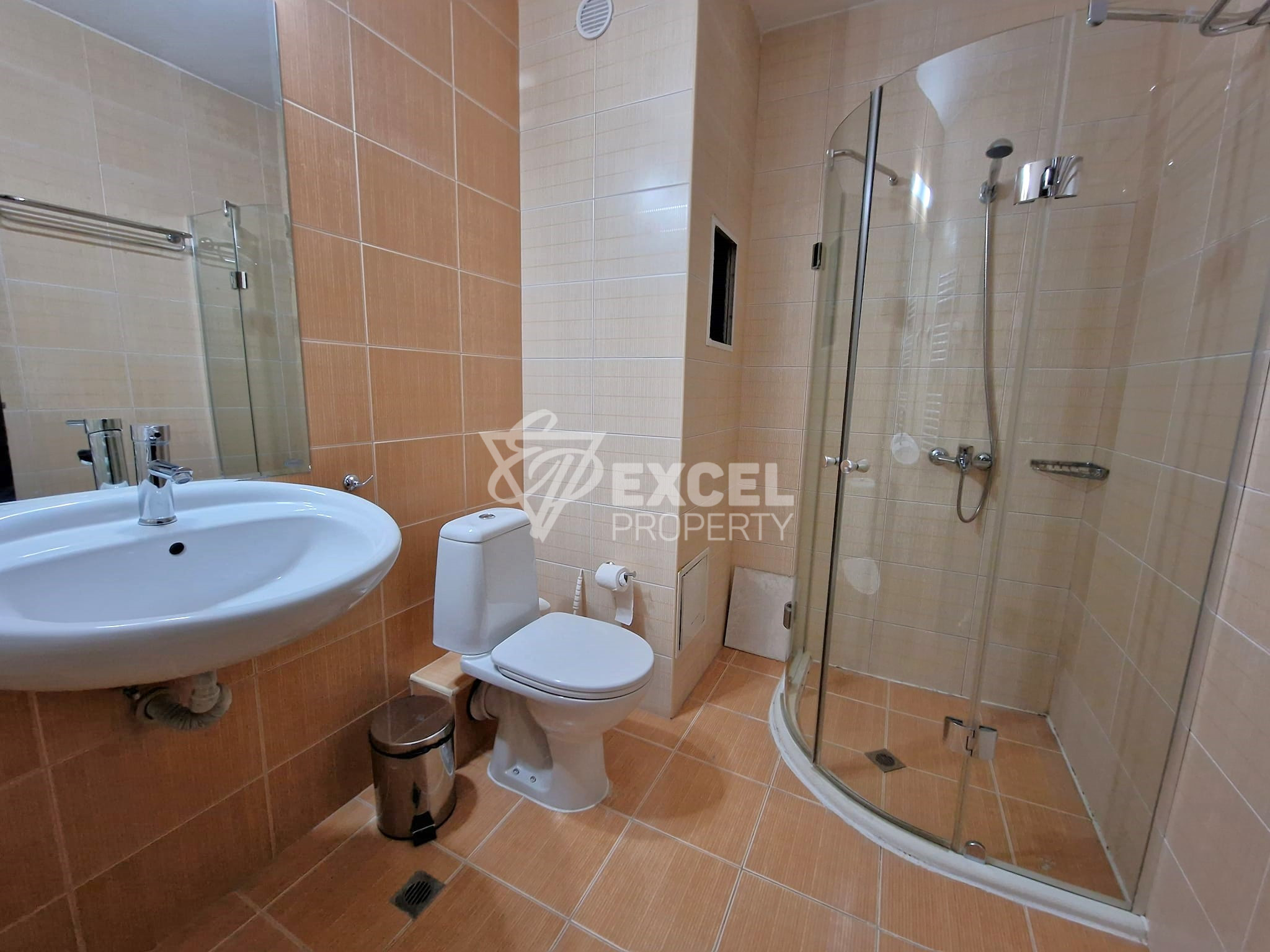 Two bedroom apartment 200 meters from the ski lift for sale in MPM Guinness hotel, Bansko