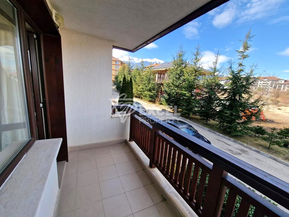 Furnished studio with a terrace and a view of the Pirin Mountains for sale in Orbilux, Bansko