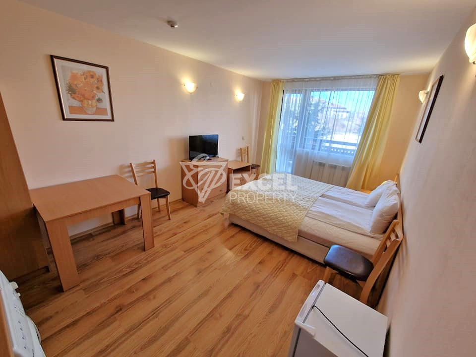 Furnished studio with a terrace and a view of the Pirin Mountains for sale in Orbilux, Bansko