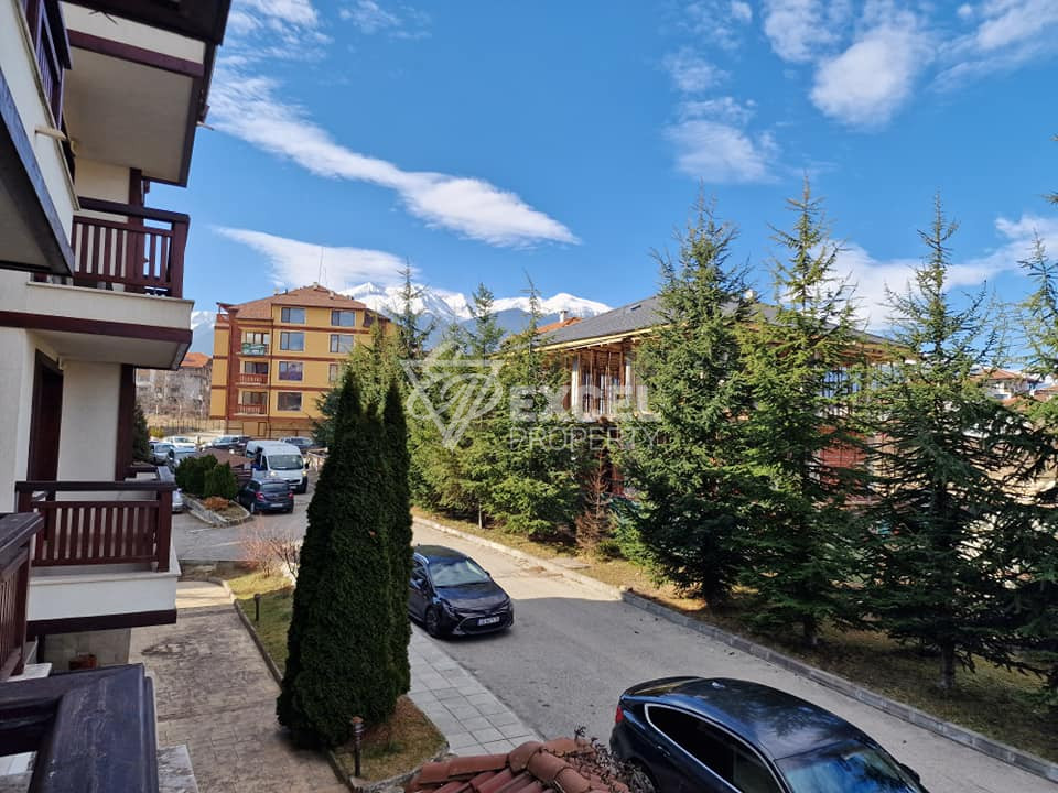 Furnished studio with a terrace and a view of the Pirin Mountains for sale in Orbilux, Bansko