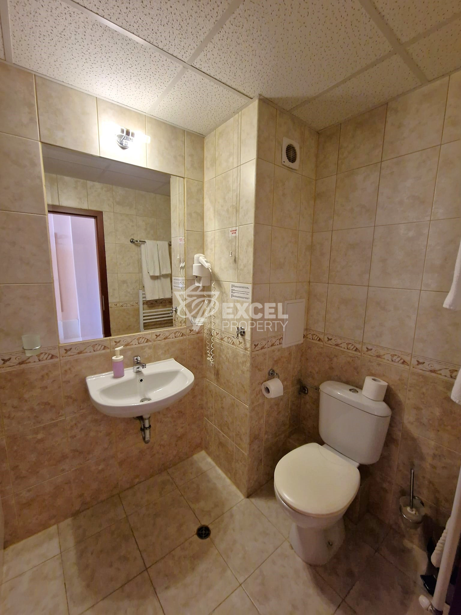 Furnished studio with a terrace and a view of the Pirin Mountains for sale in Orbilux, Bansko