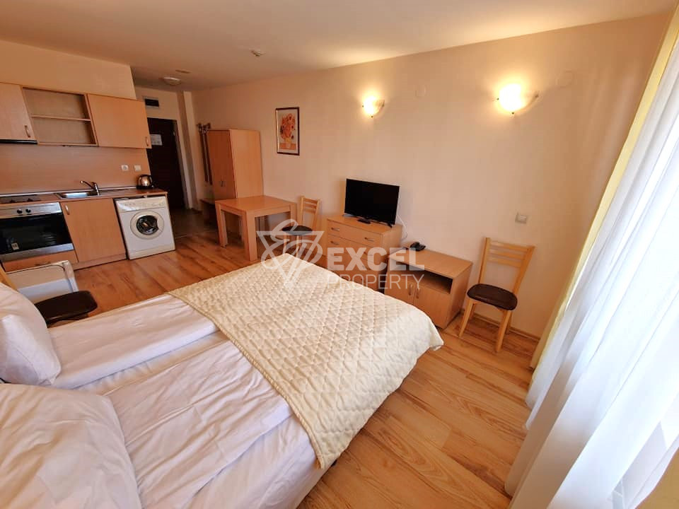 Furnished studio with a terrace and a view of the Pirin Mountains for sale in Orbilux, Bansko