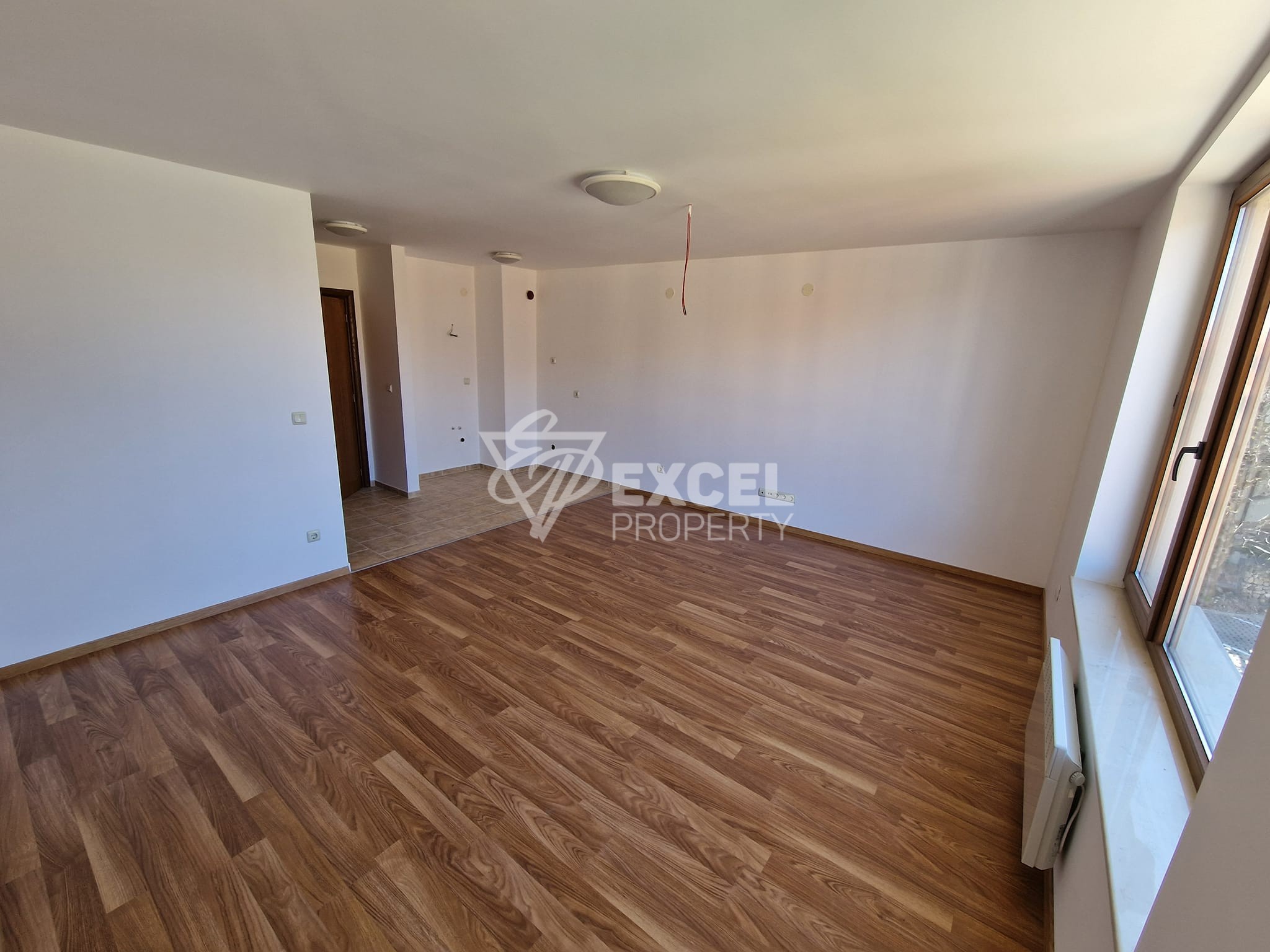 Spacious studio with terrace for sale in Bansko! Building with no maintenance fee!