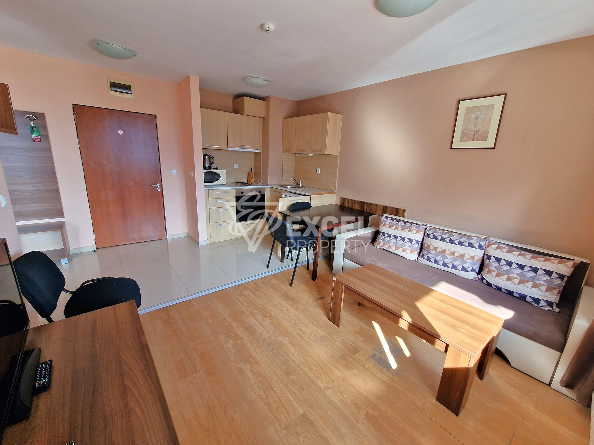 Redenka Holiday Club: one bedroom apartment with south exposure and beautiful mountain view for sale near Bansko and Razlog