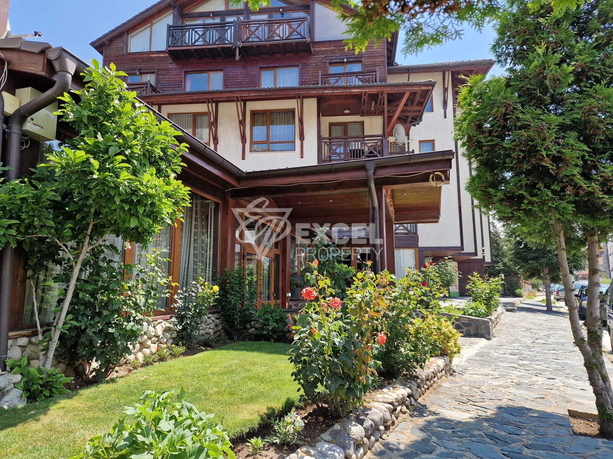 One-bedroom apartment in a building with a low maintenance fee and a beautiful view of Pirin for sale in Bansko
