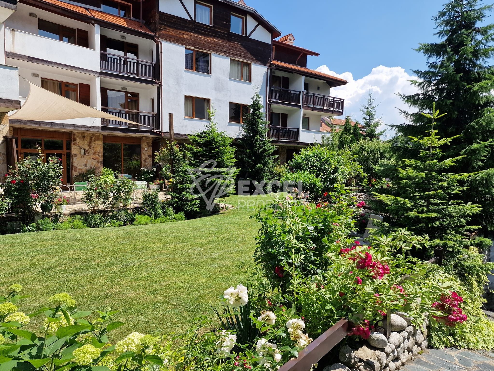 One-bedroom apartment in a building with a low maintenance fee and a beautiful view of Pirin for sale in Bansko