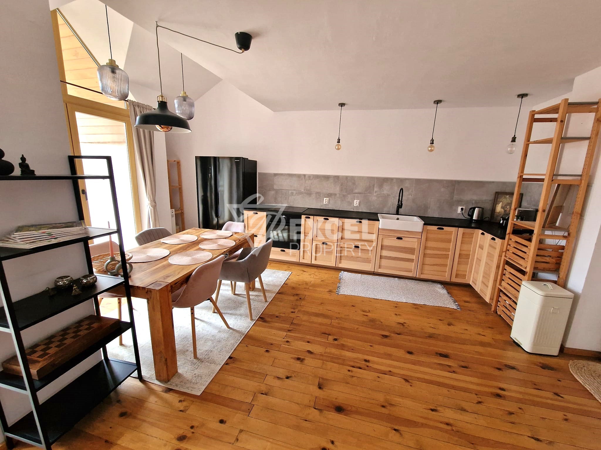 A unique apartment (maisonette) with a frontal view of the Pirin Mountains for sale in Bansko