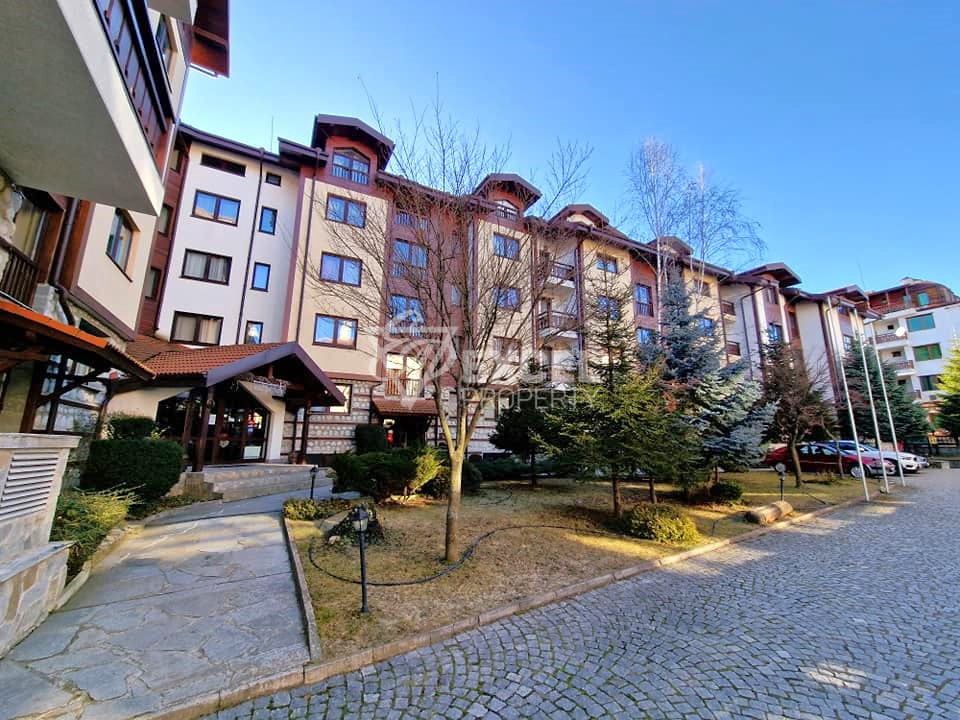 Bansko, next to the lift, one-bedroom apartment with a fireplace in a year-round complex