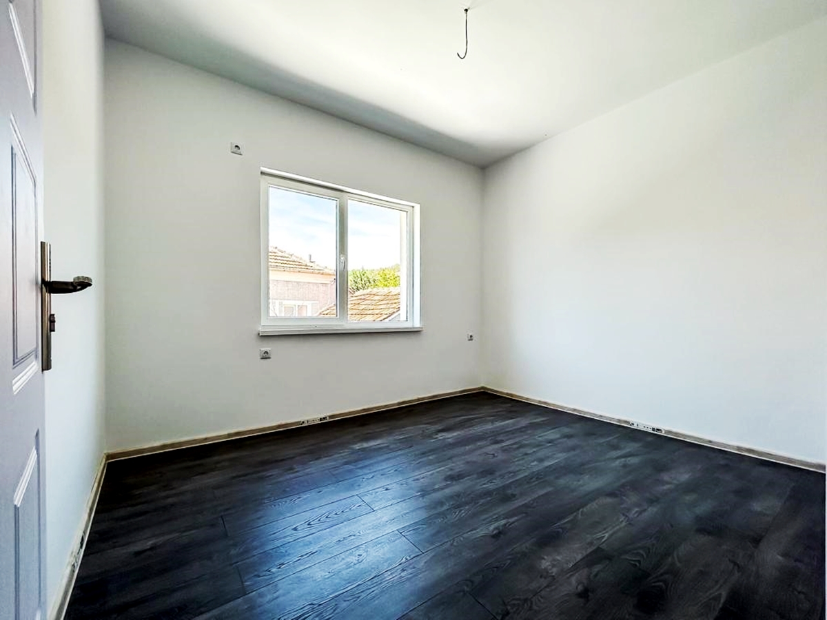 Spacious house with two bedrooms in the village of Gorica.