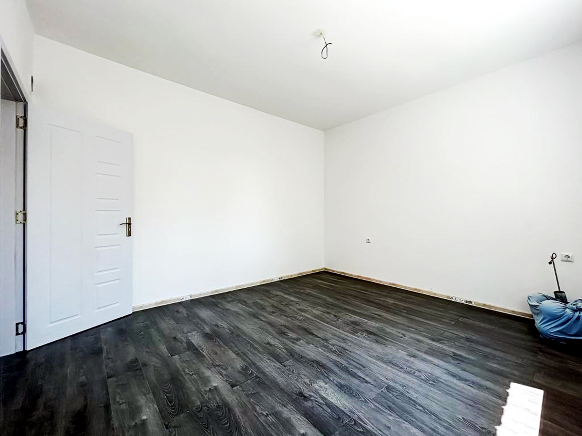 Spacious house with two bedrooms in the village of Gorica.
