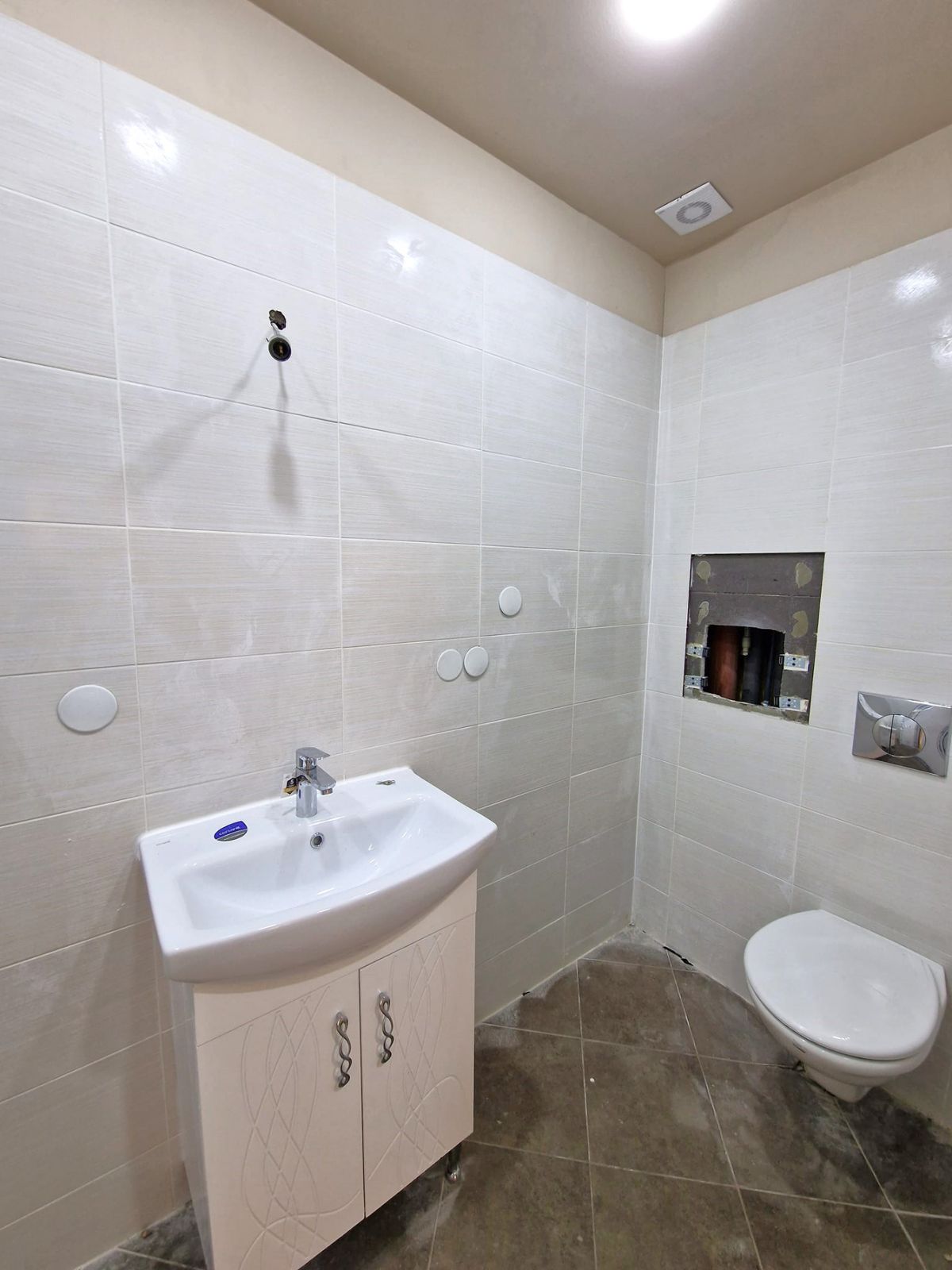 Bansko: Two bedroom apartment for sale in a residential building with a low maintenance fee