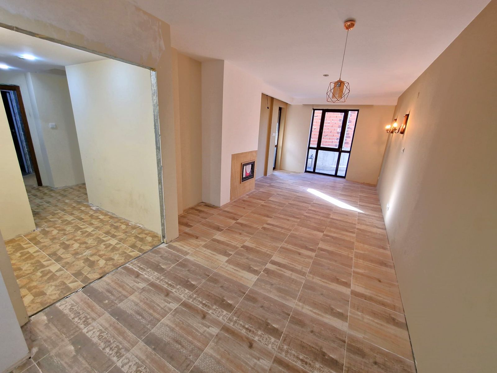 Bansko: Two bedroom apartment for sale in a residential building with a low maintenance fee