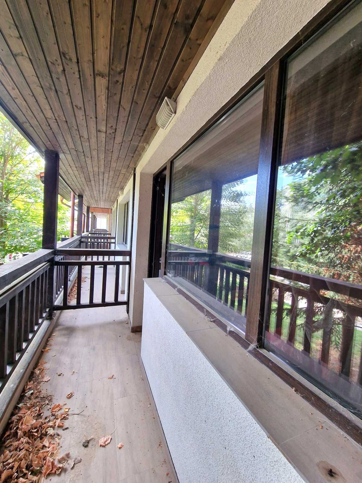 Affordable studio for sale with a low maintenance fee in the village of Banya!