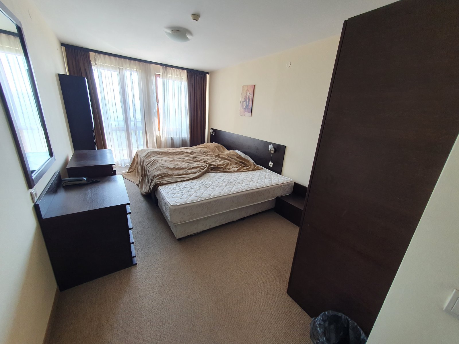 Spacious one bedroom apartment with two bathrooms for sale in Bansko
