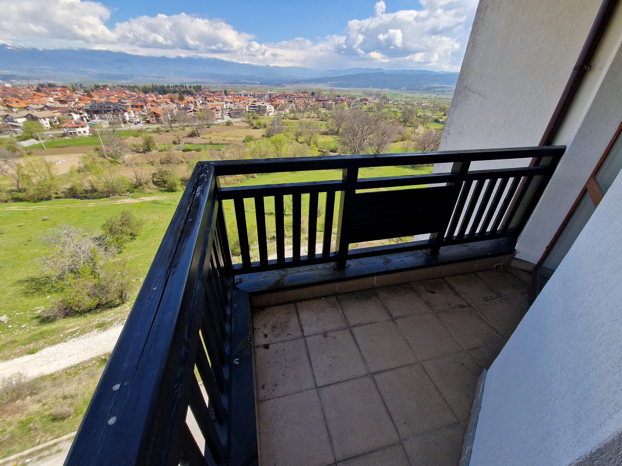 Bansko: Two bedroom apartment for sale with a panoramic view